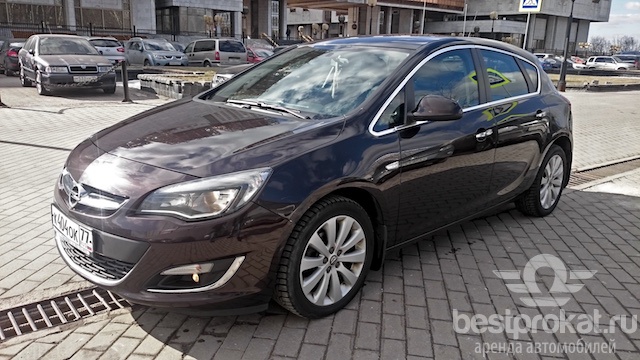 Прокат Opel Astra хэтчбек А/Т в Москве